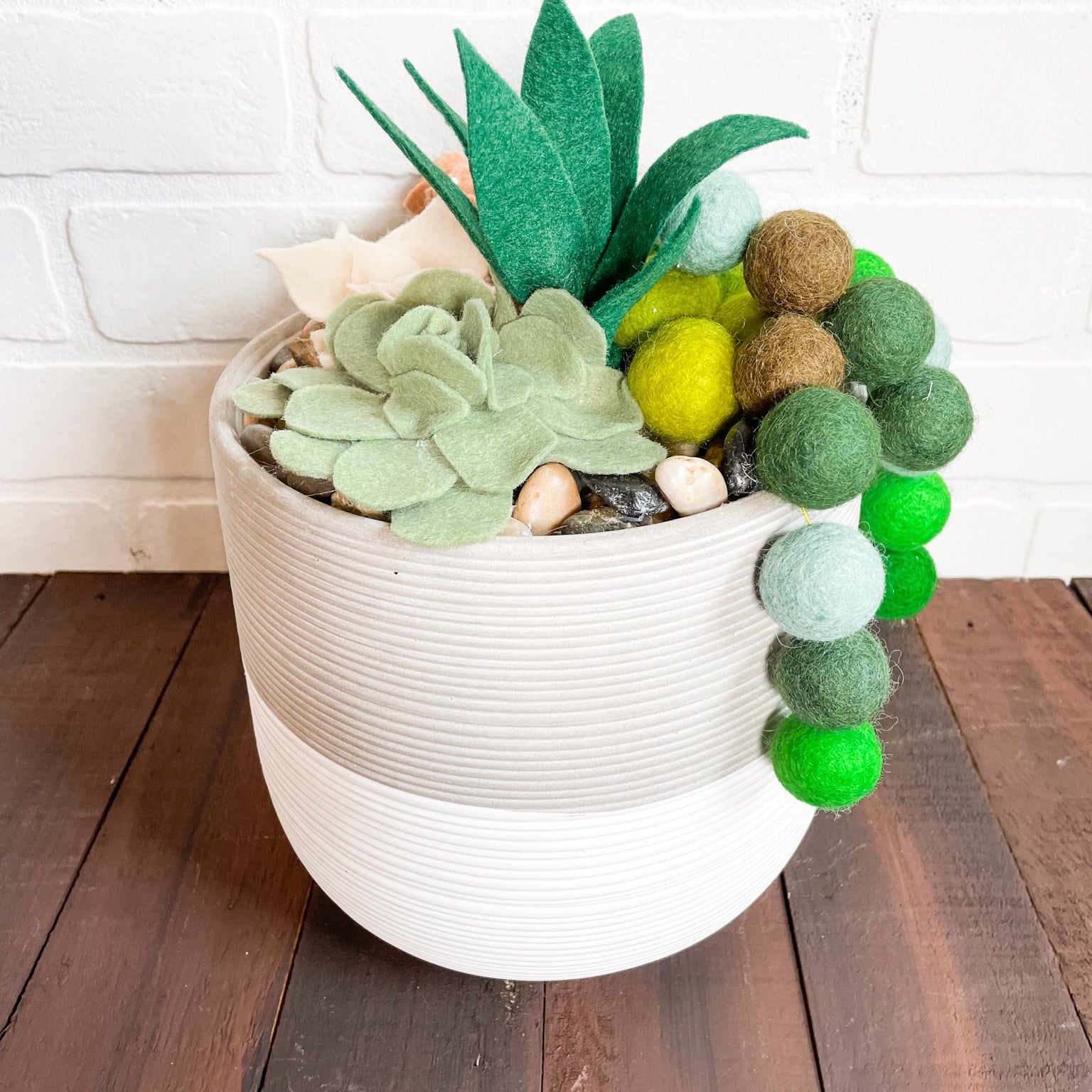 DIY Felt Succulents No Sew Project