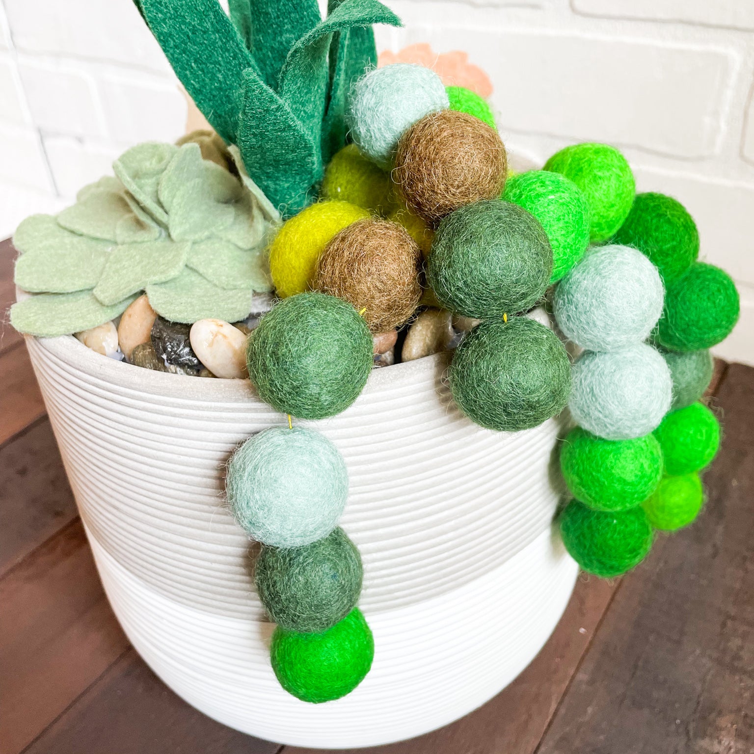 DIY Felt Succulents No Sew Project