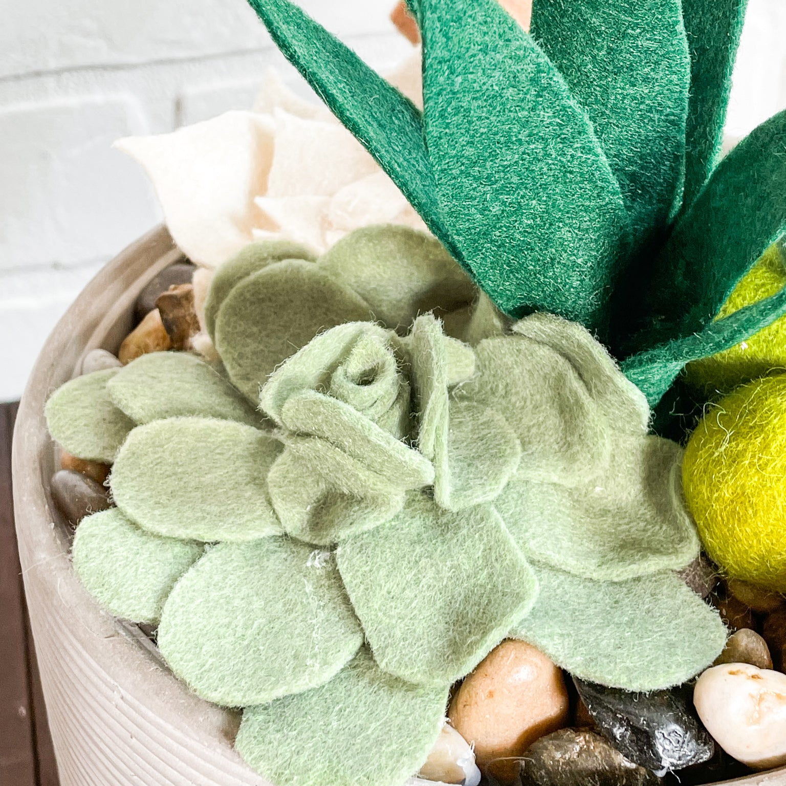 DIY Felt Succulents No Sew Project
