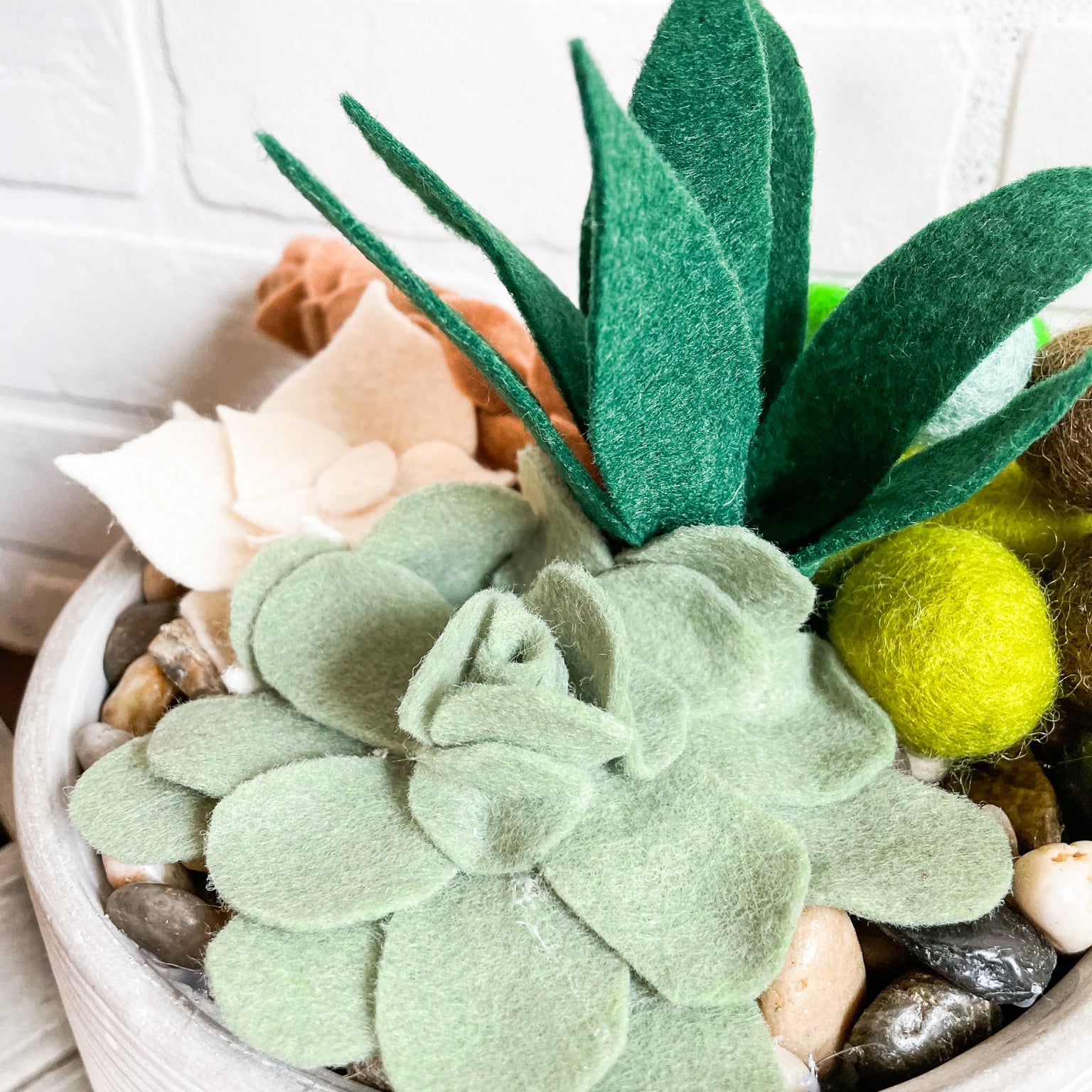 DIY Felt Succulents No Sew Project
