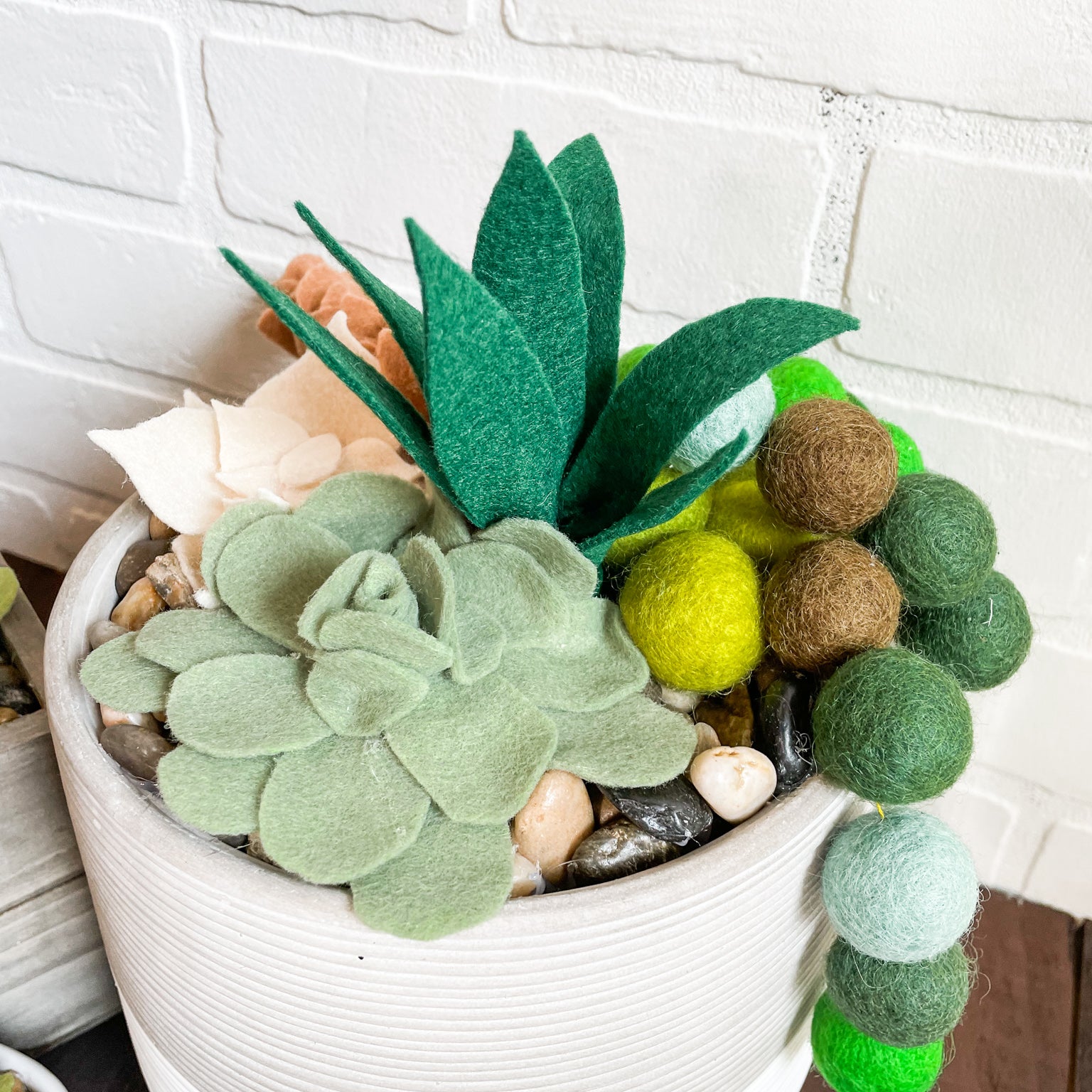 DIY Felt Succulents No Sew Project