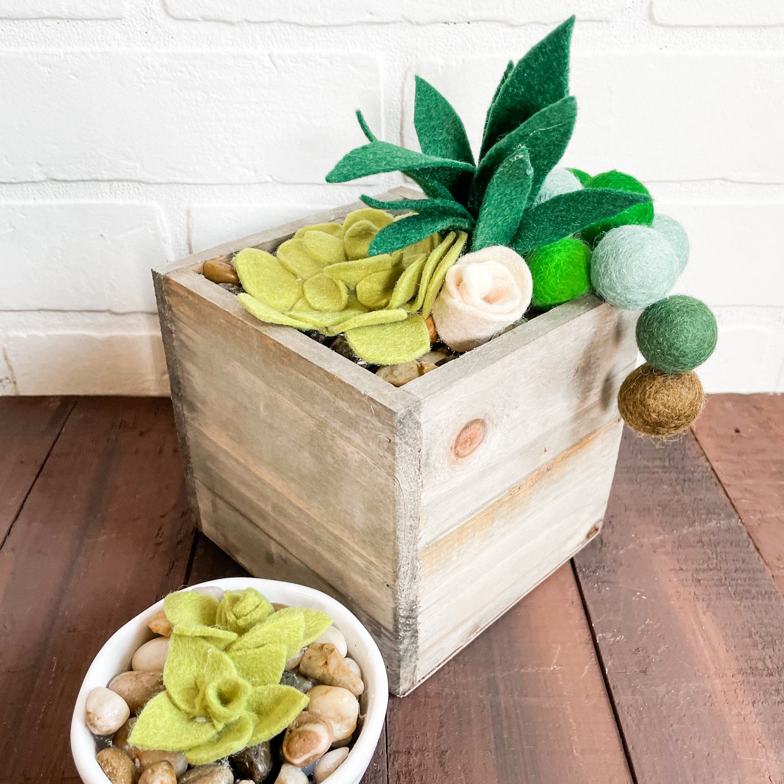 DIY Felt Succulents No Sew Project