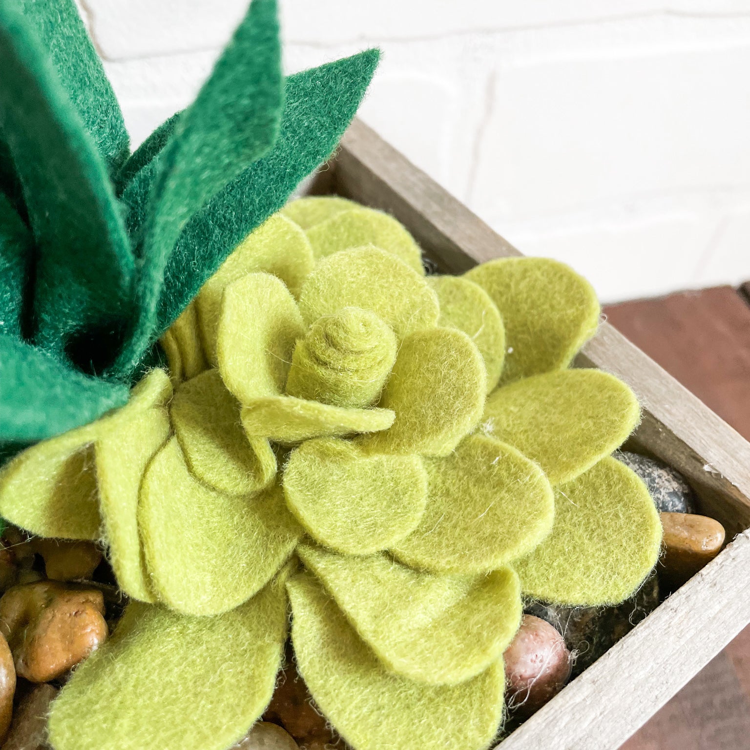 DIY Felt Succulents No Sew Project