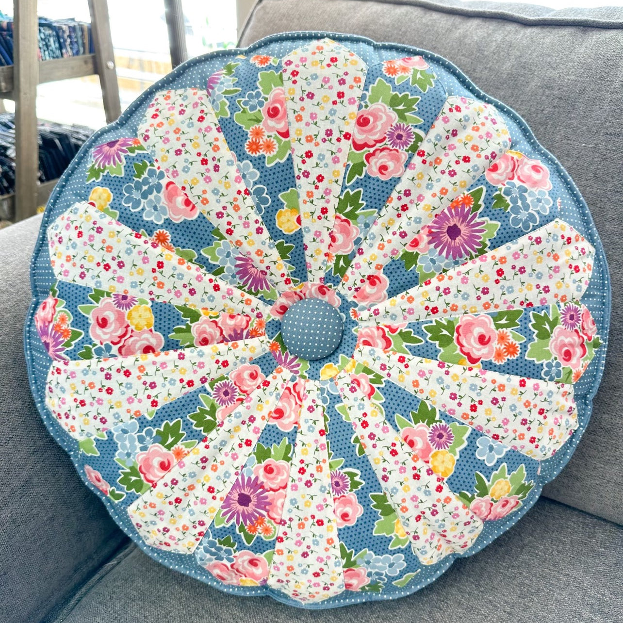 Dresden Plate Cushion