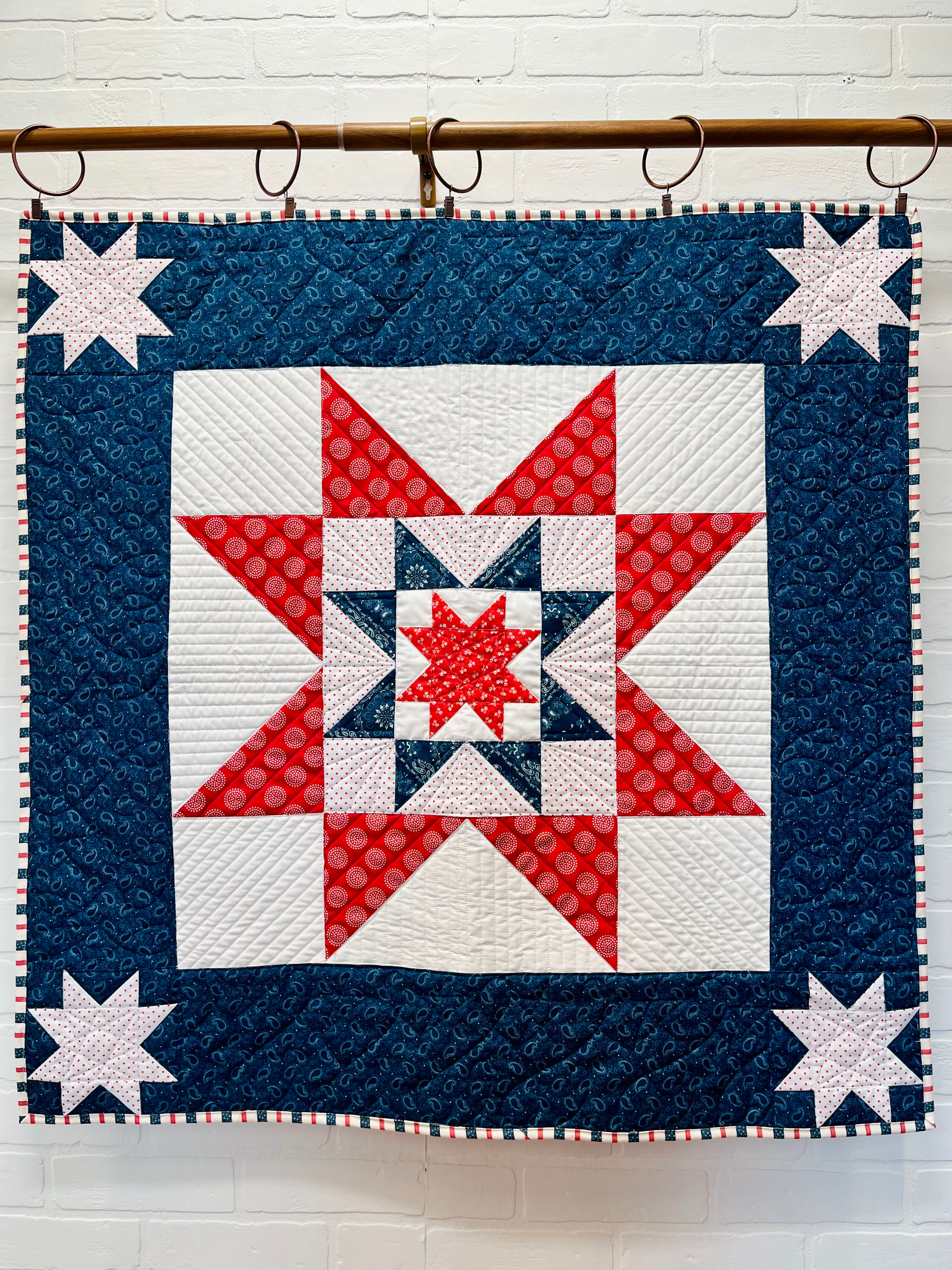 Star Bright Table Topper