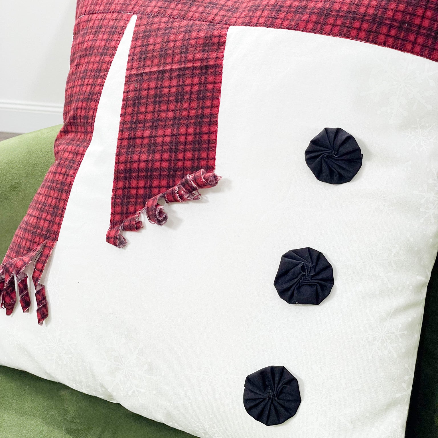 Snowman Pillow Red