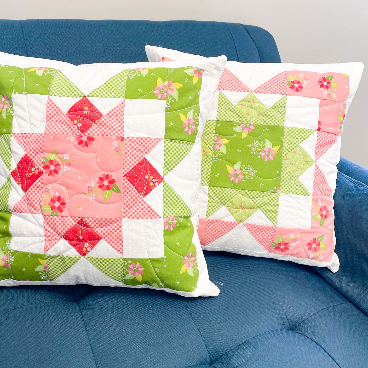 Star Pillow Pair