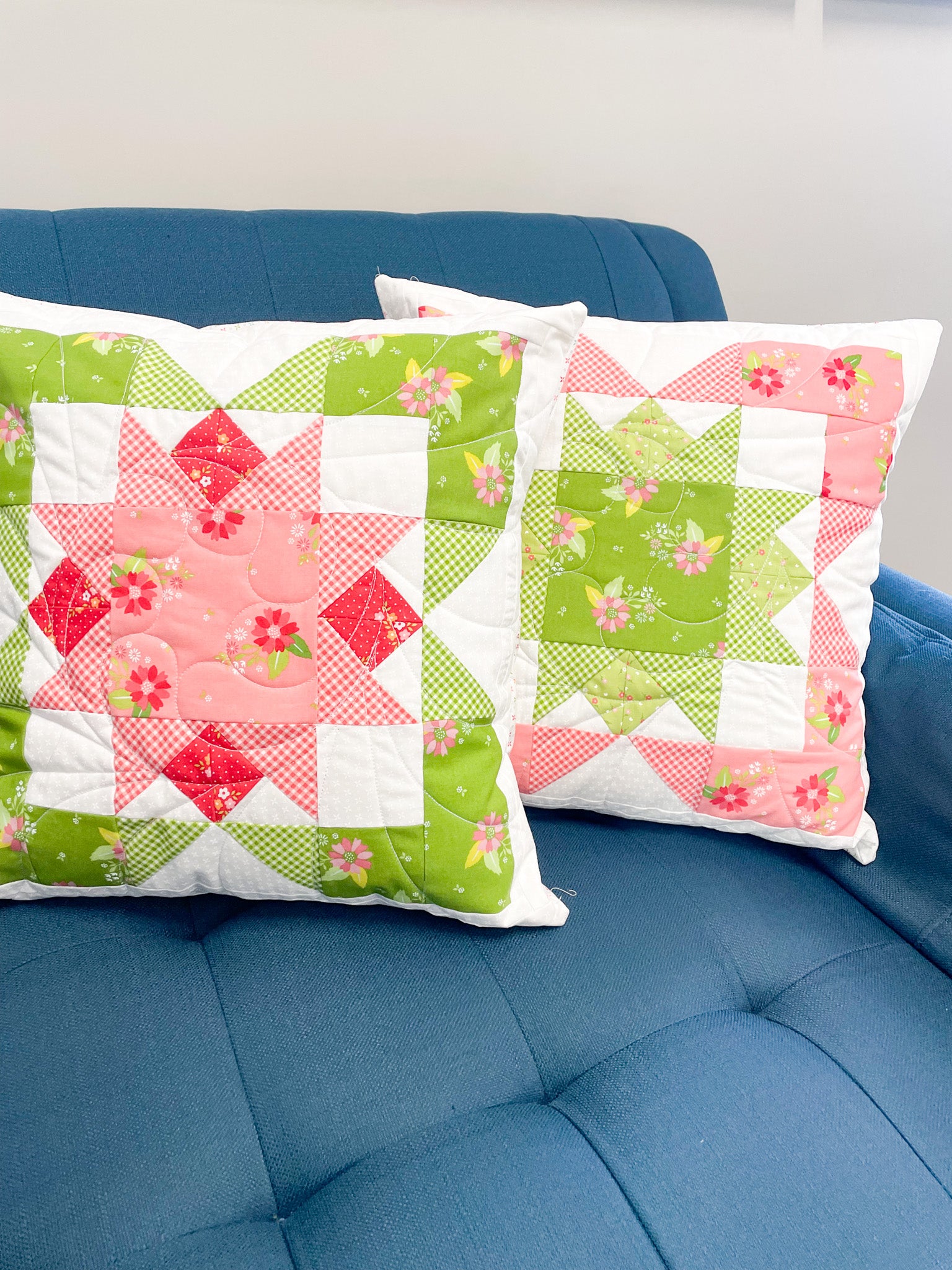Star Pillow Pair