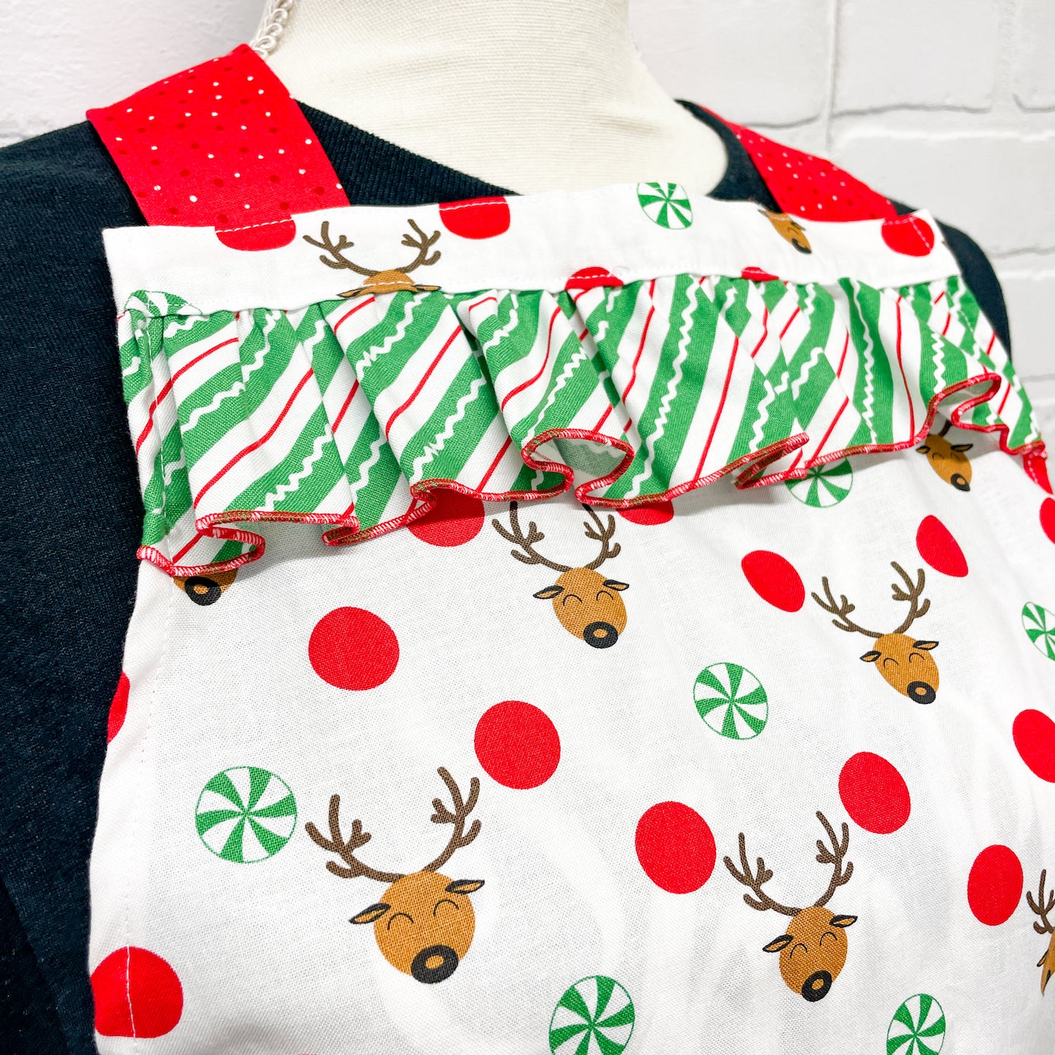 holiday apron