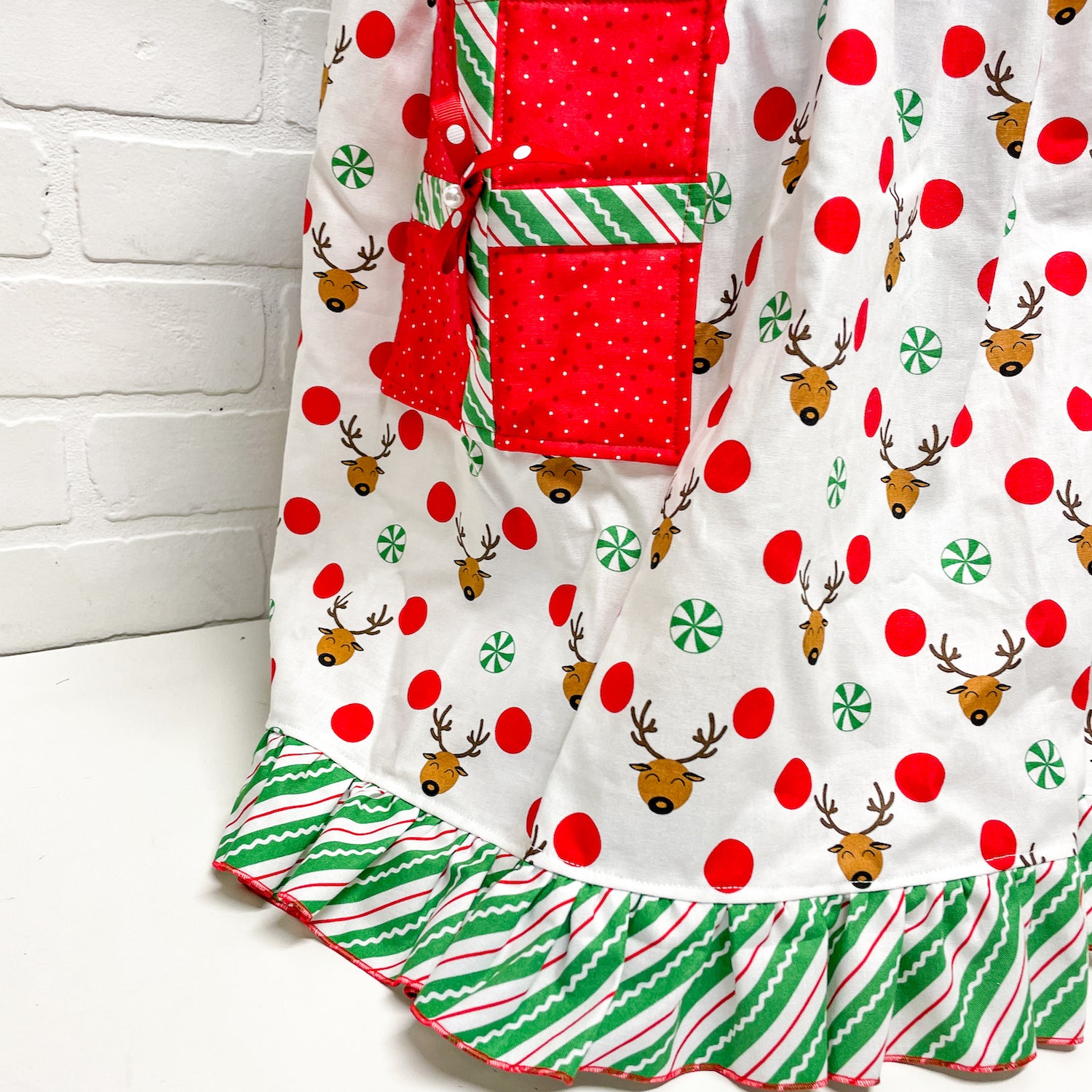 christmas ruffle apron