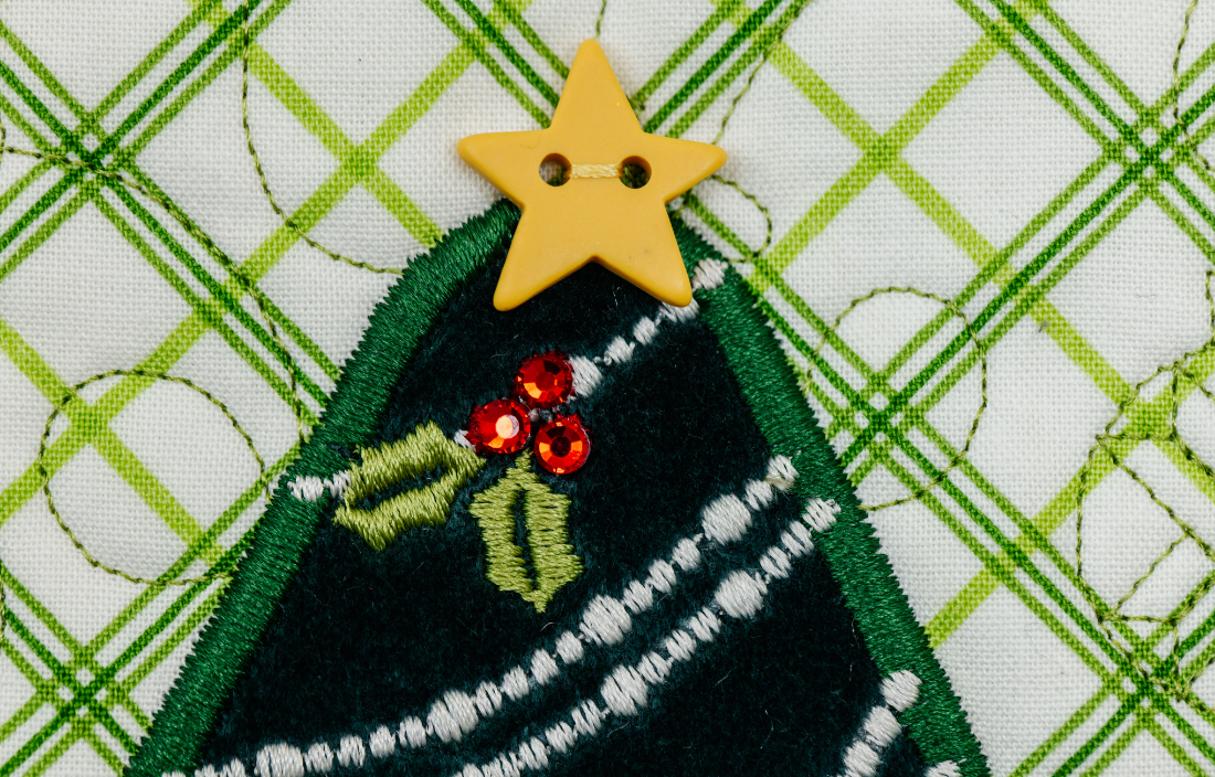 A Quilty Little Christmas Embellishment