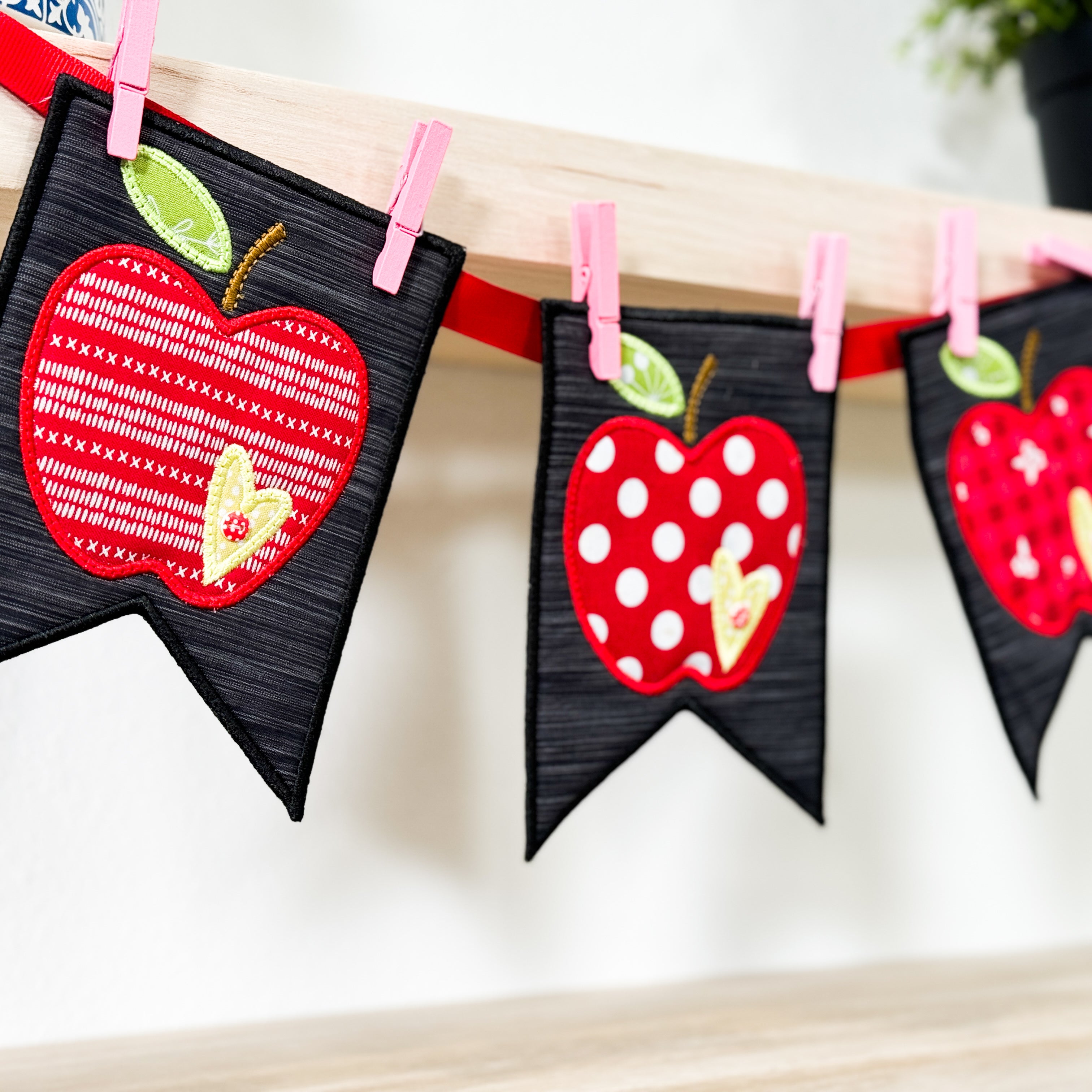 Apple Harvest Banner - SEW and EMB (downloadable pattern)