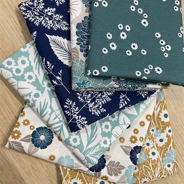 Field of Flowers Fat Quarter Bundle (6)