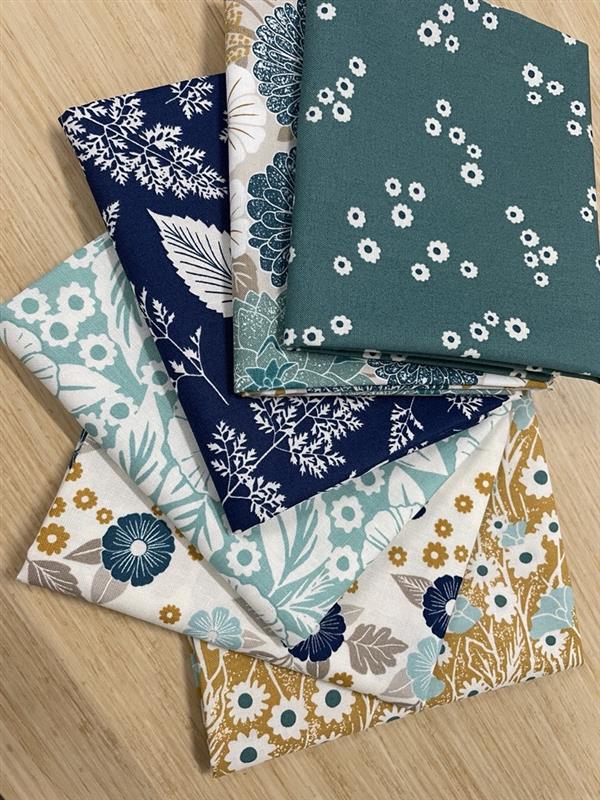Field of Flowers Fat Quarter Bundle (6)