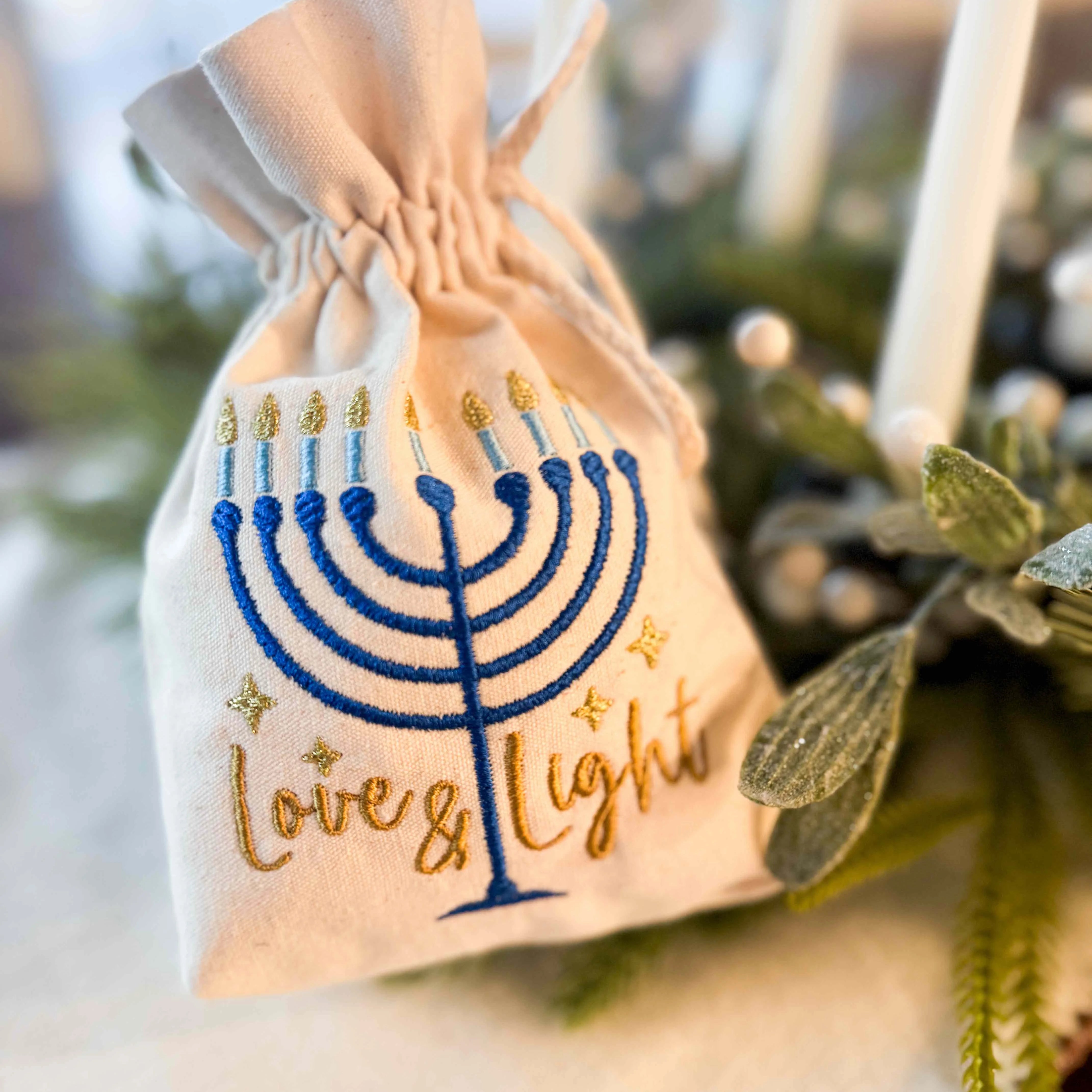 Pint-Size Holiday Bags hanaka