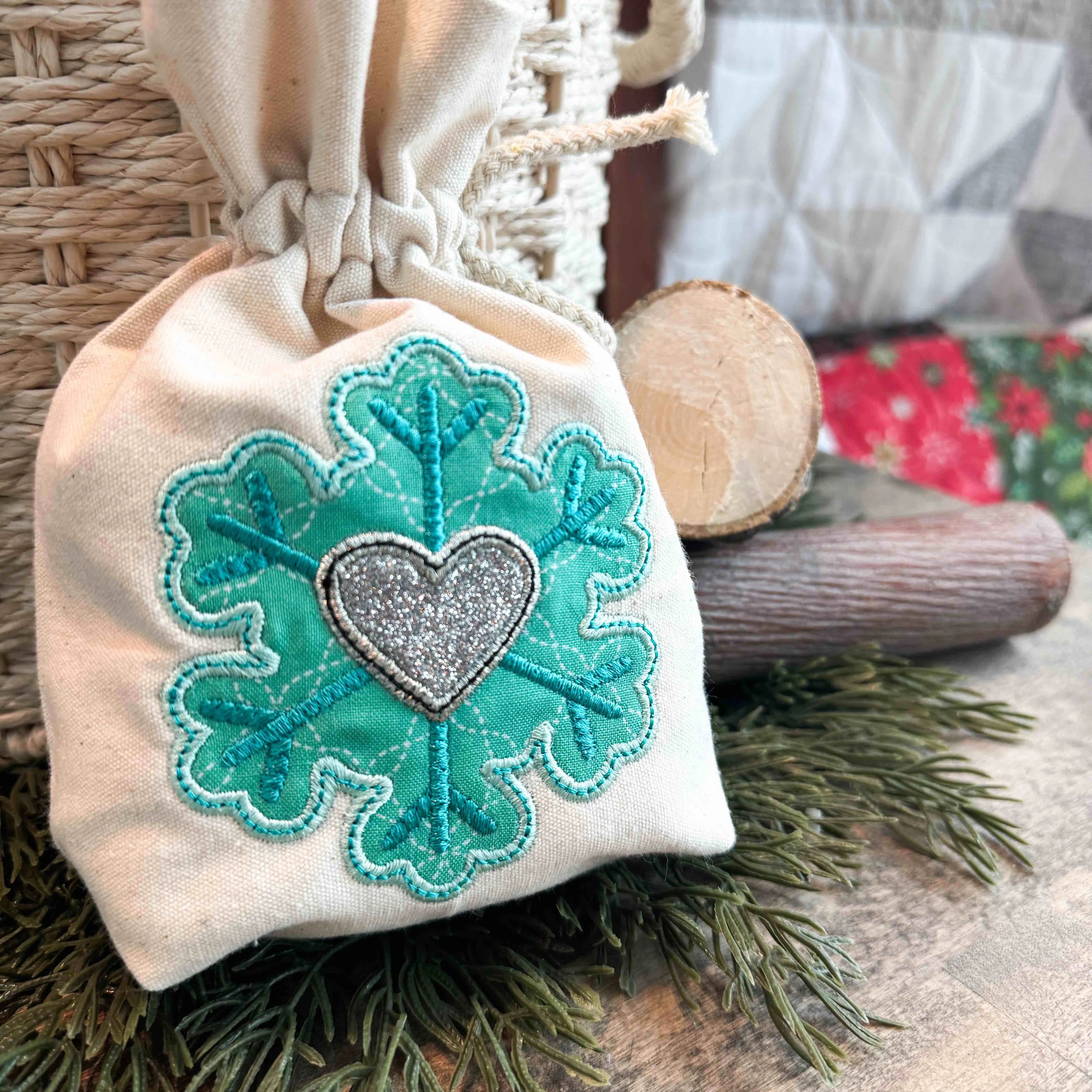Pint-Size Holiday Bags snowflake