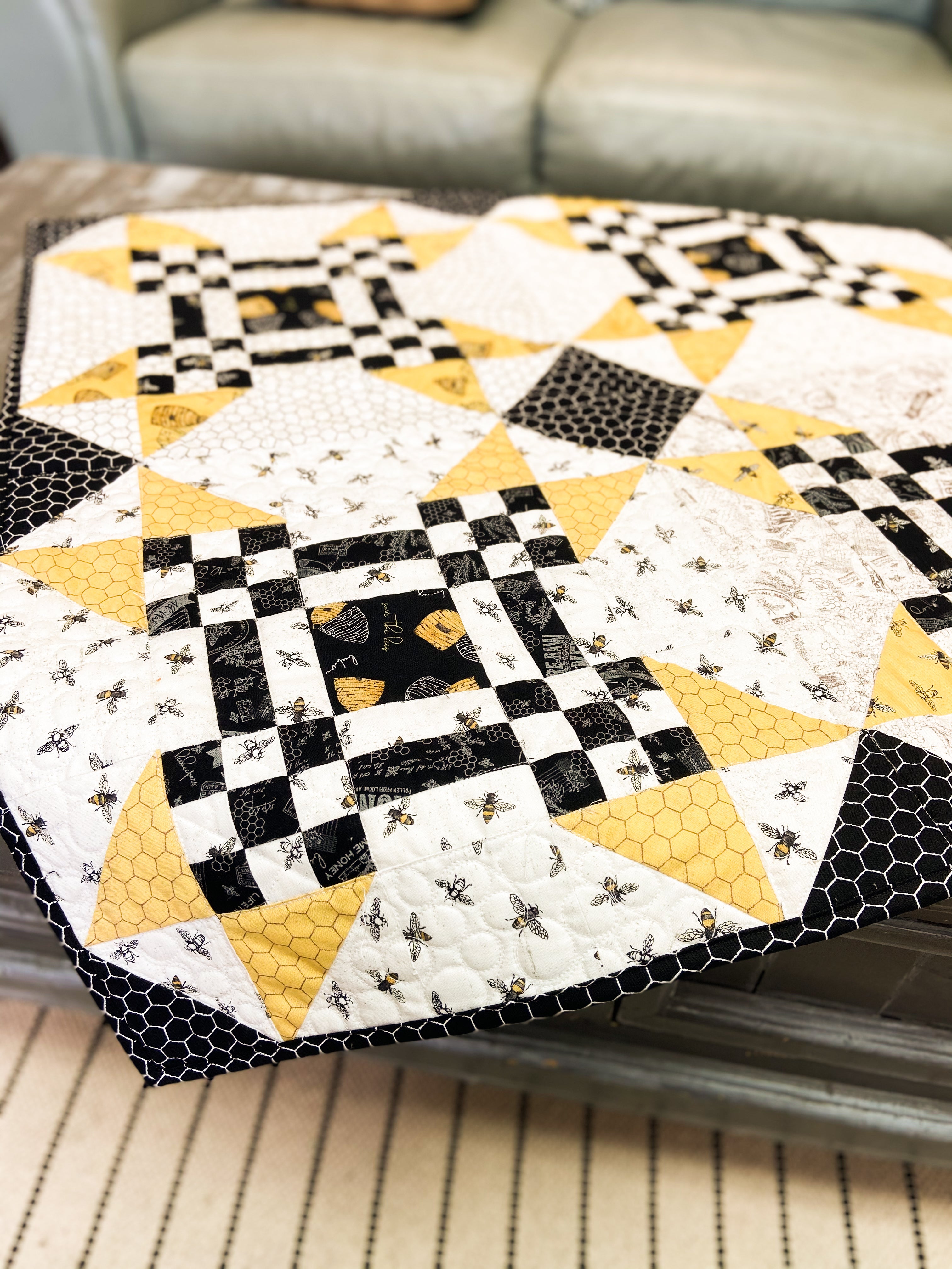 It's a Bee's Life Table Topper