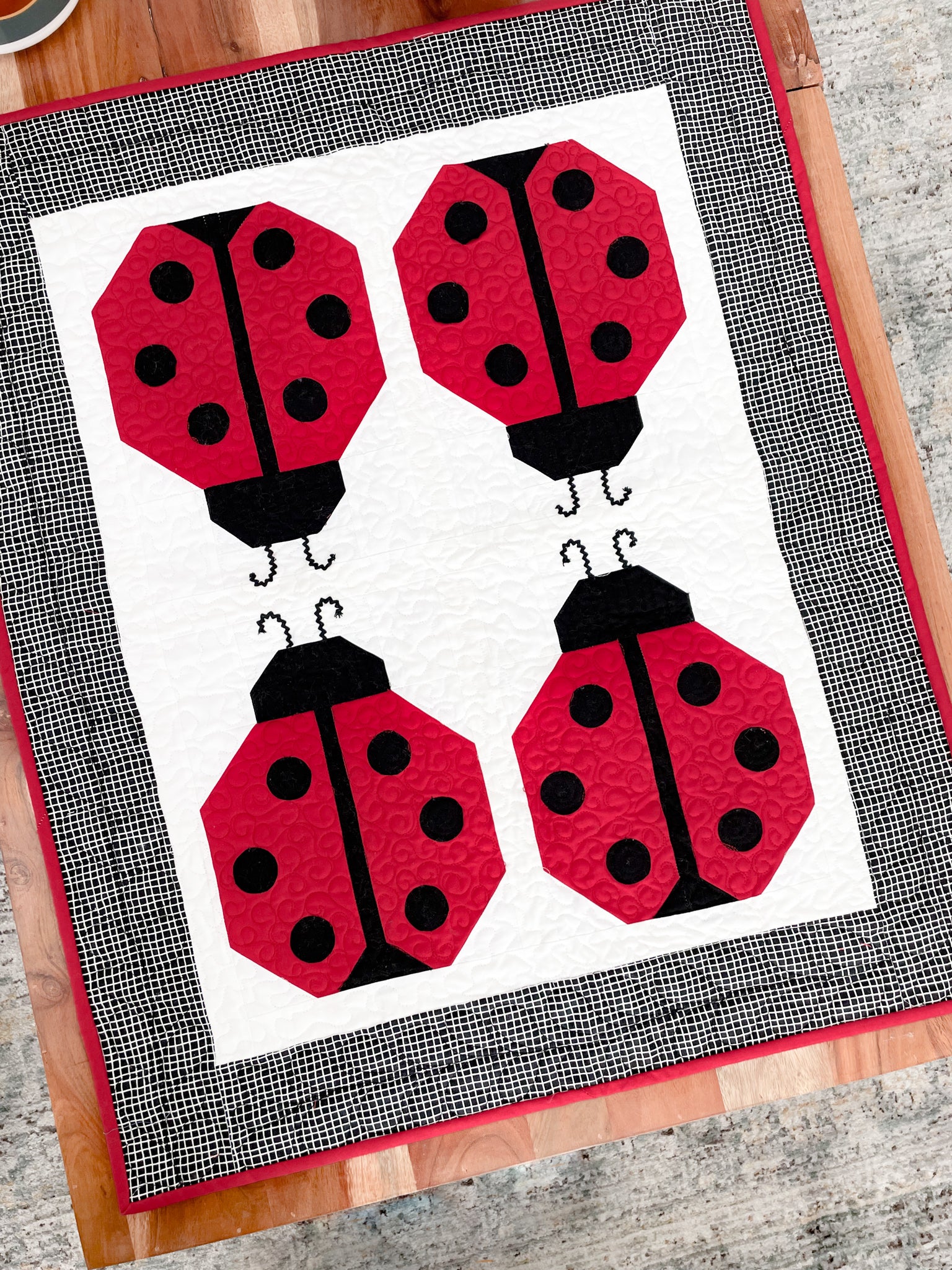 Lucky Lady Table Topper