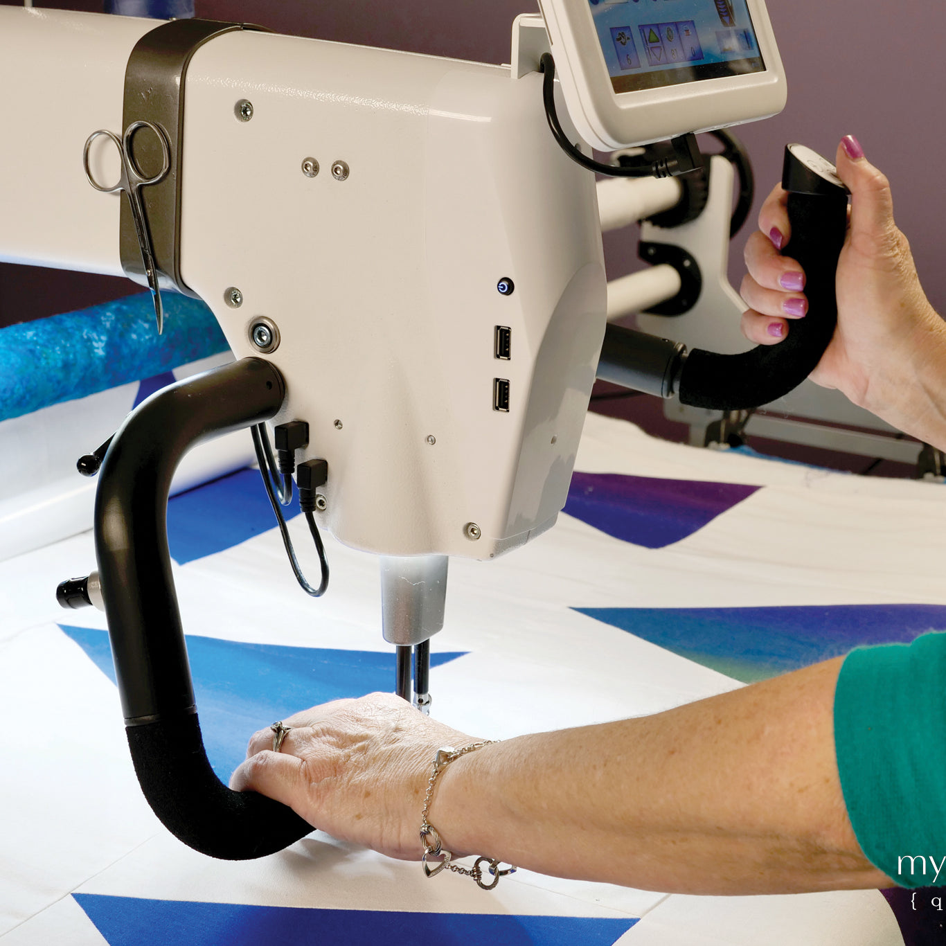 Handi Quilter Amara 20 Longarm Machine on Studio3 12-Foot Frame