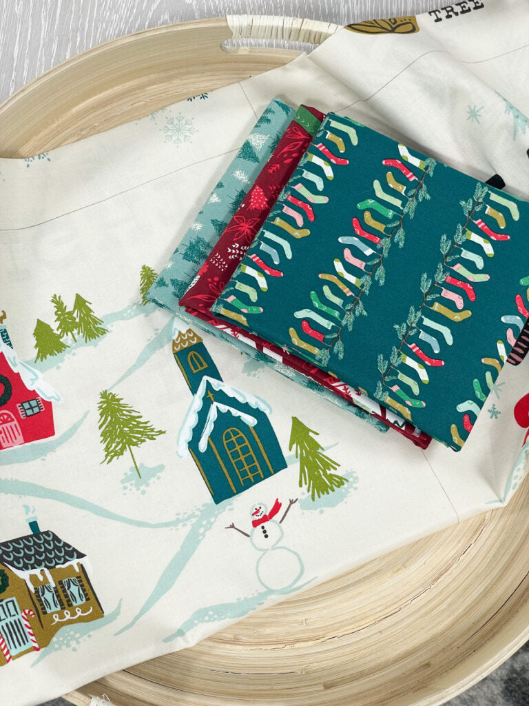 Cozy Wonderland  Panel bundle red (panel and 3 half yards)