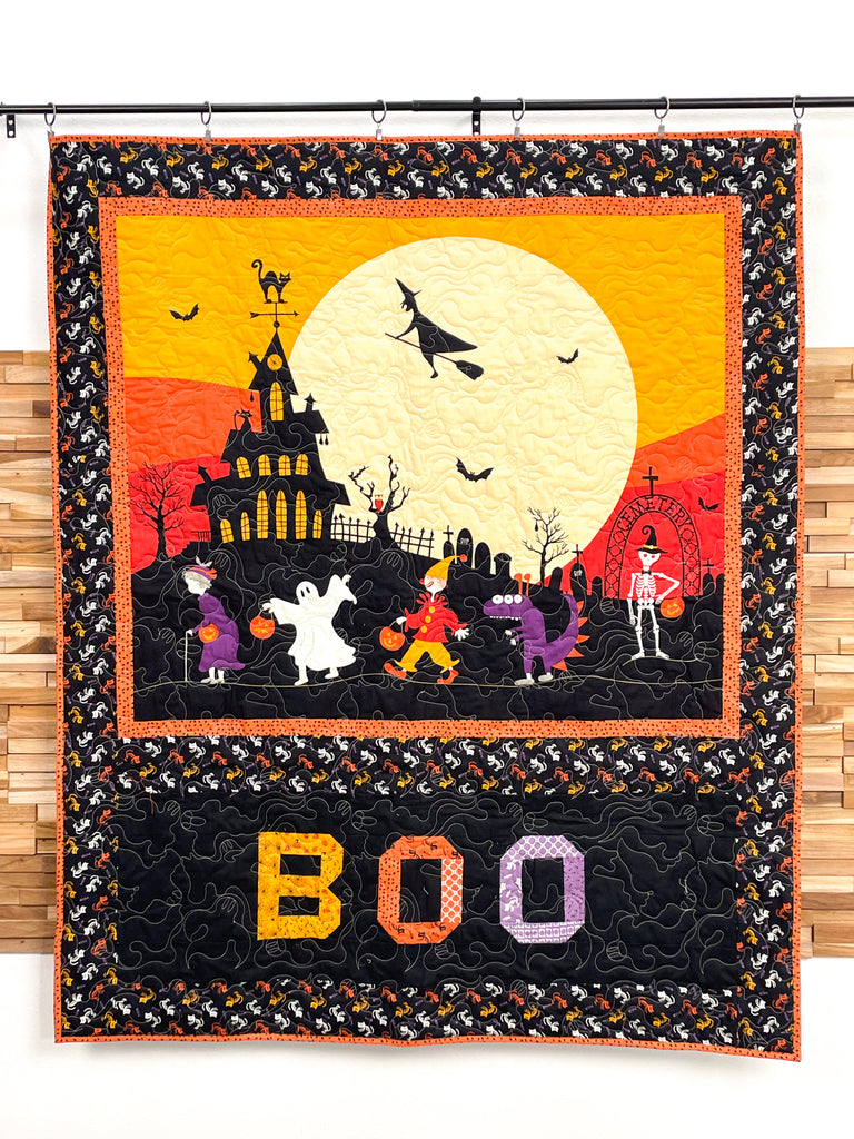 Riley Blake - Beggar's Night Trick or Treat Panel Quilt Kit