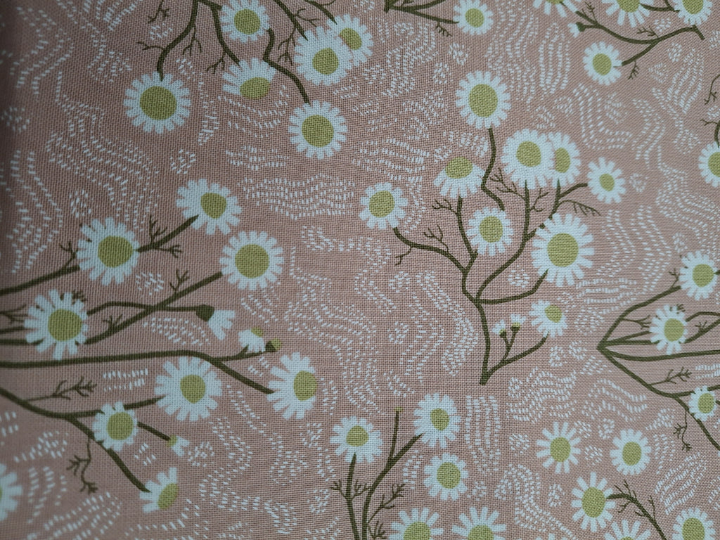 Moda Quaint Cottage Chamomile Rose 1 Yd Cut