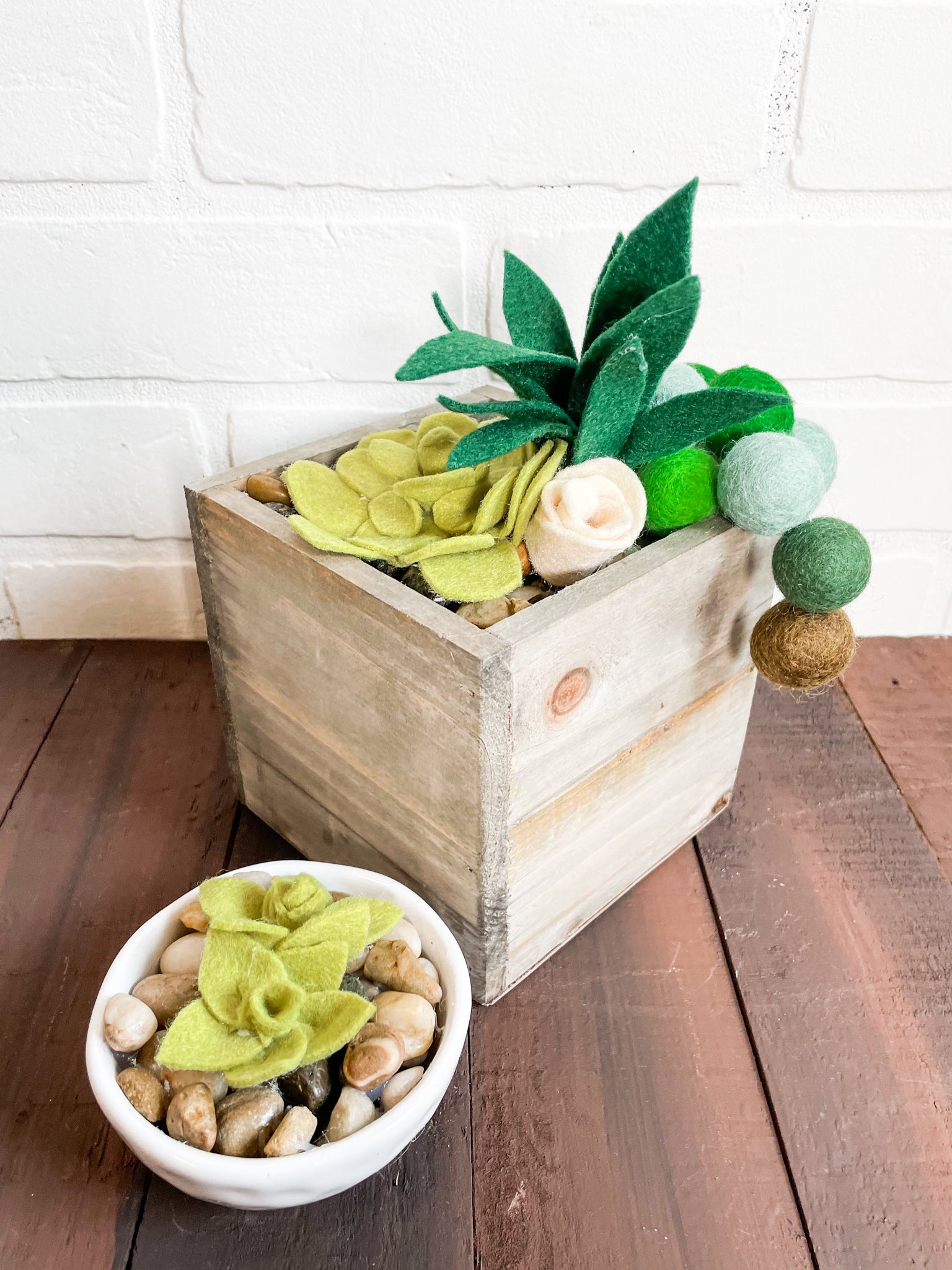 DIY Felt Succulents No Sew Project
