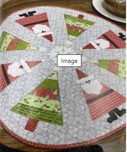 Holly Days Table Topper Kit