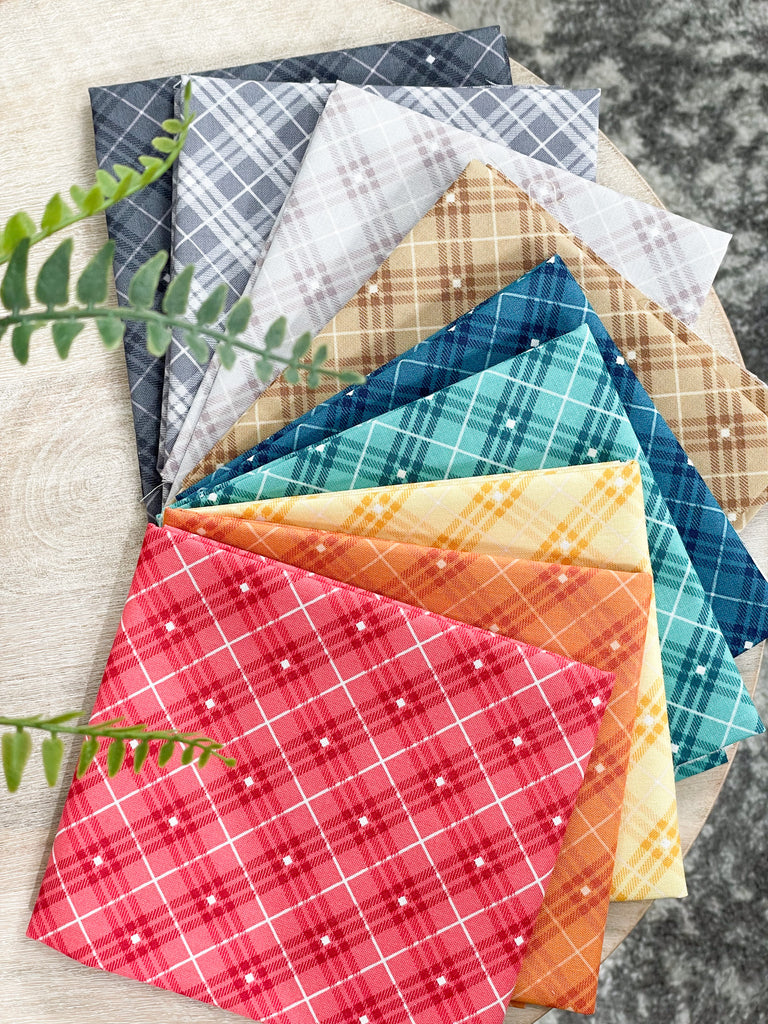 Bias Plaid Fat Quarter Fabric Bundle by Henry Glass