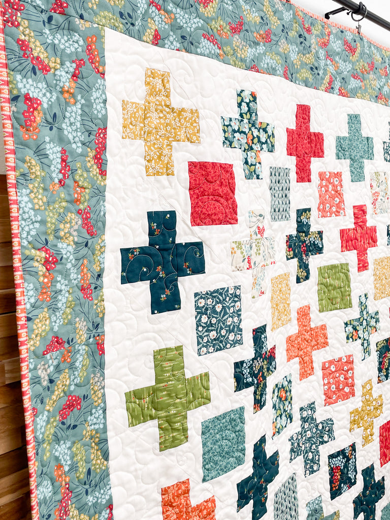 Trendy Corsage Quilt (63 1/2" x 71 1/2")