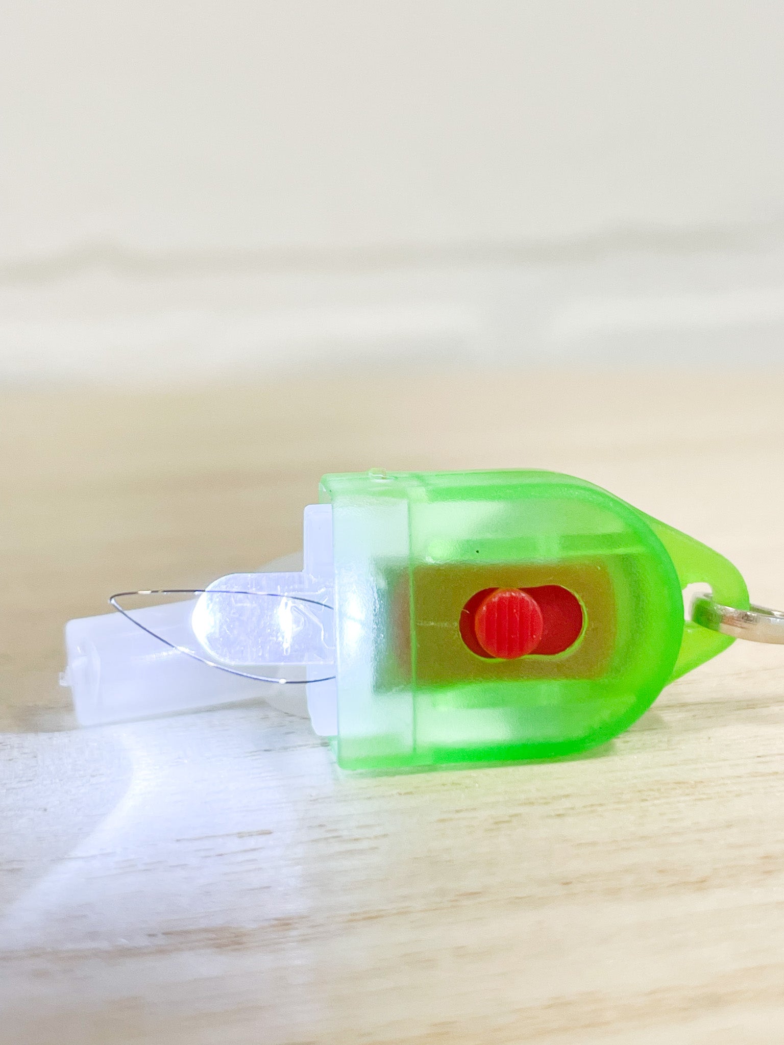light needle threader