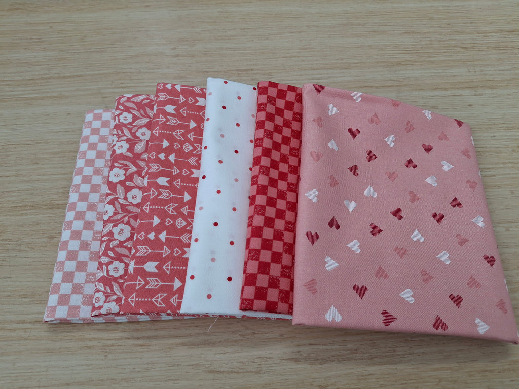 Love Blooms Fat Quarter Bundle (6)