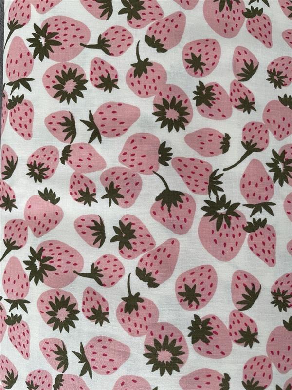 Strawberry 3 Yard Cut