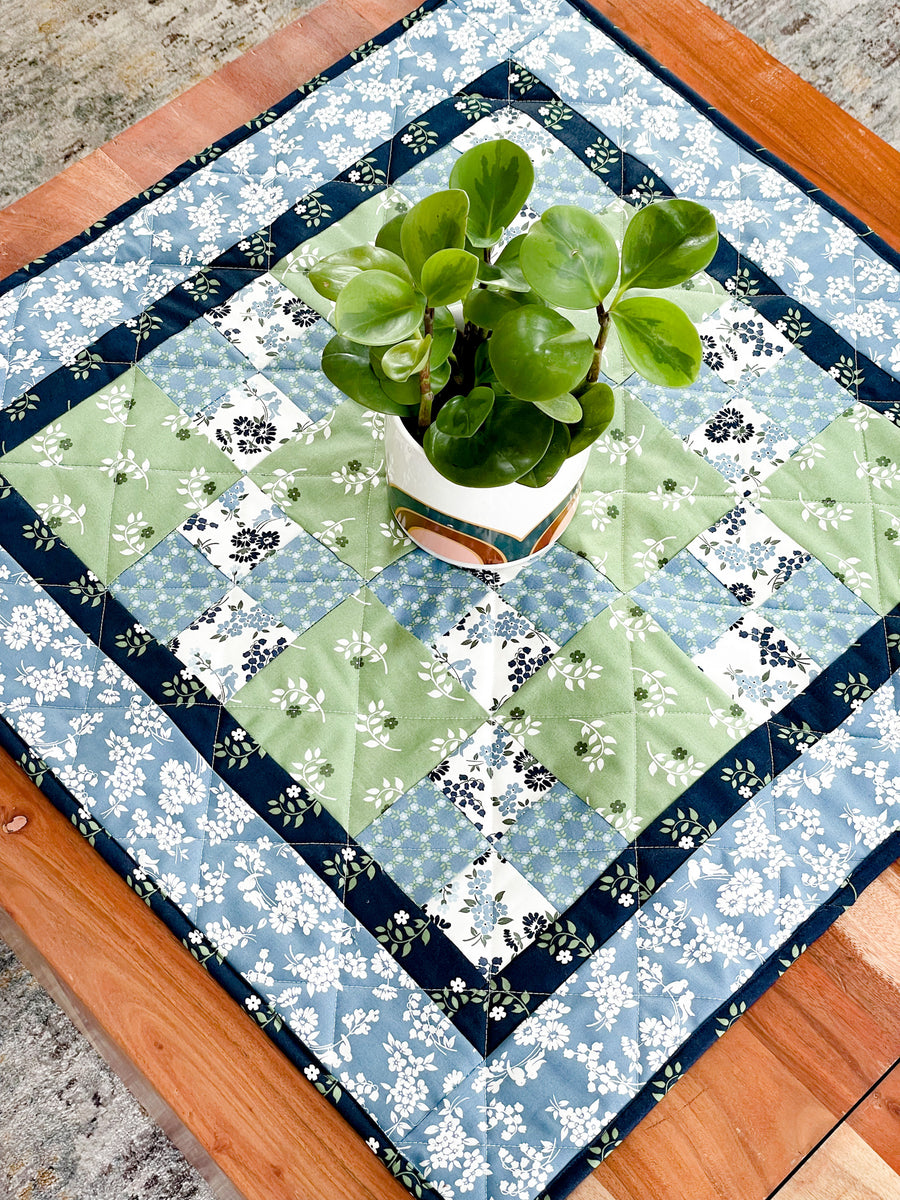 Simple 4-Patch Table Topper (Downloadable Pattern) – My Girlfriend's ...